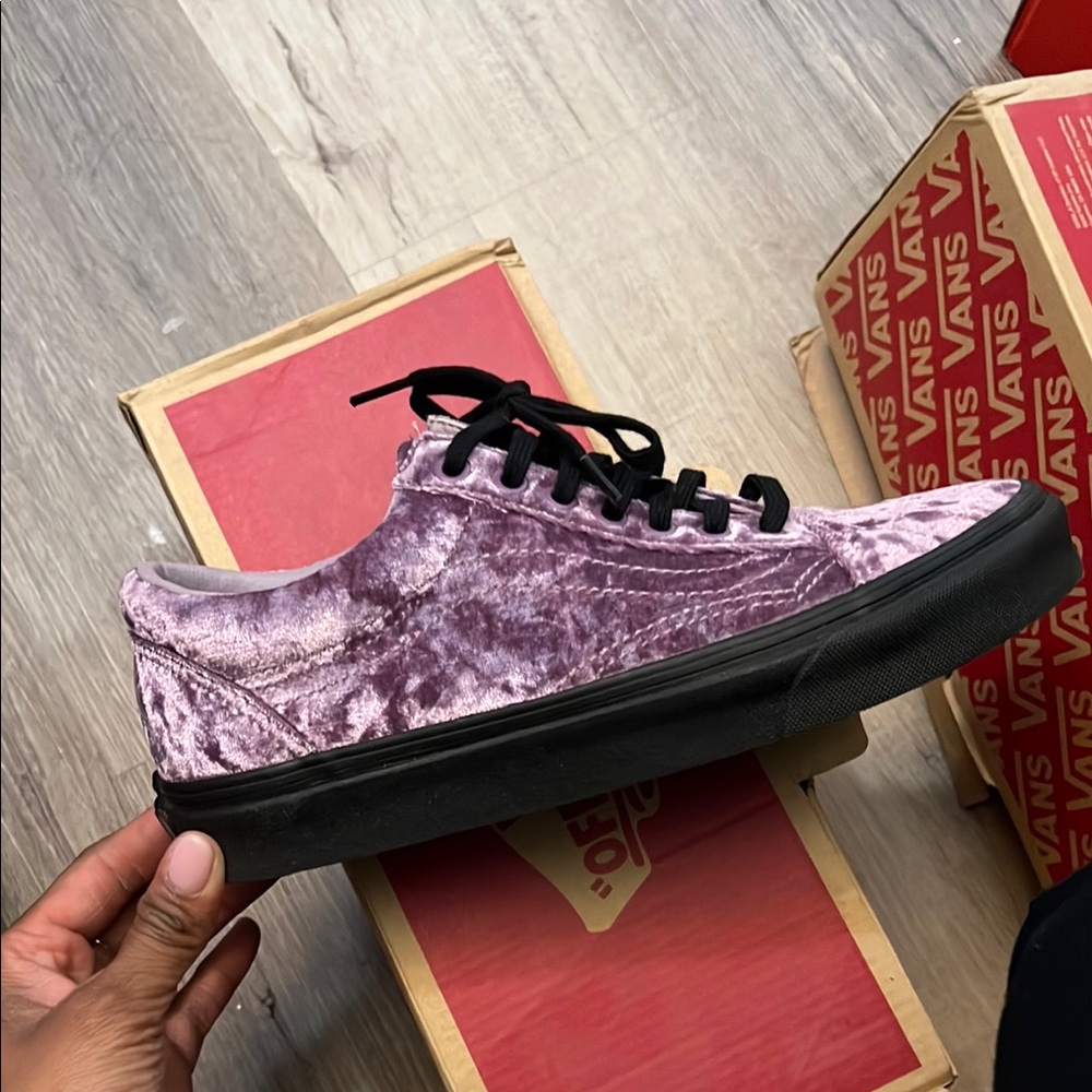 Vans Purple Velvet Sneakers Low-Top Design